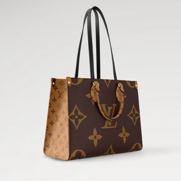 Louis Vuitton GIANT Onthego Tote COA included. - Picture 1 of 7